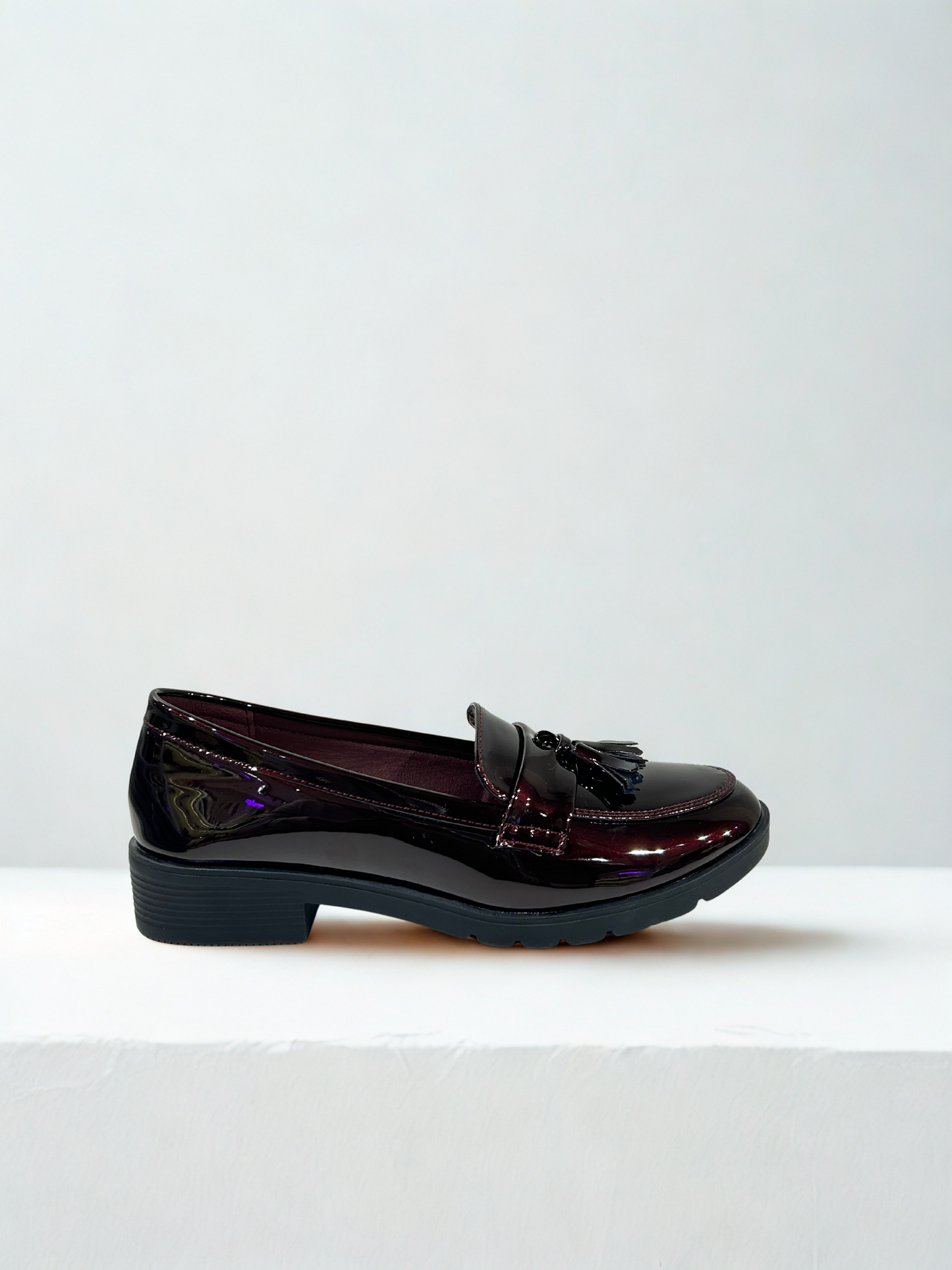 MOCASÍN ESTRELLA BORLA CHAROL WINE