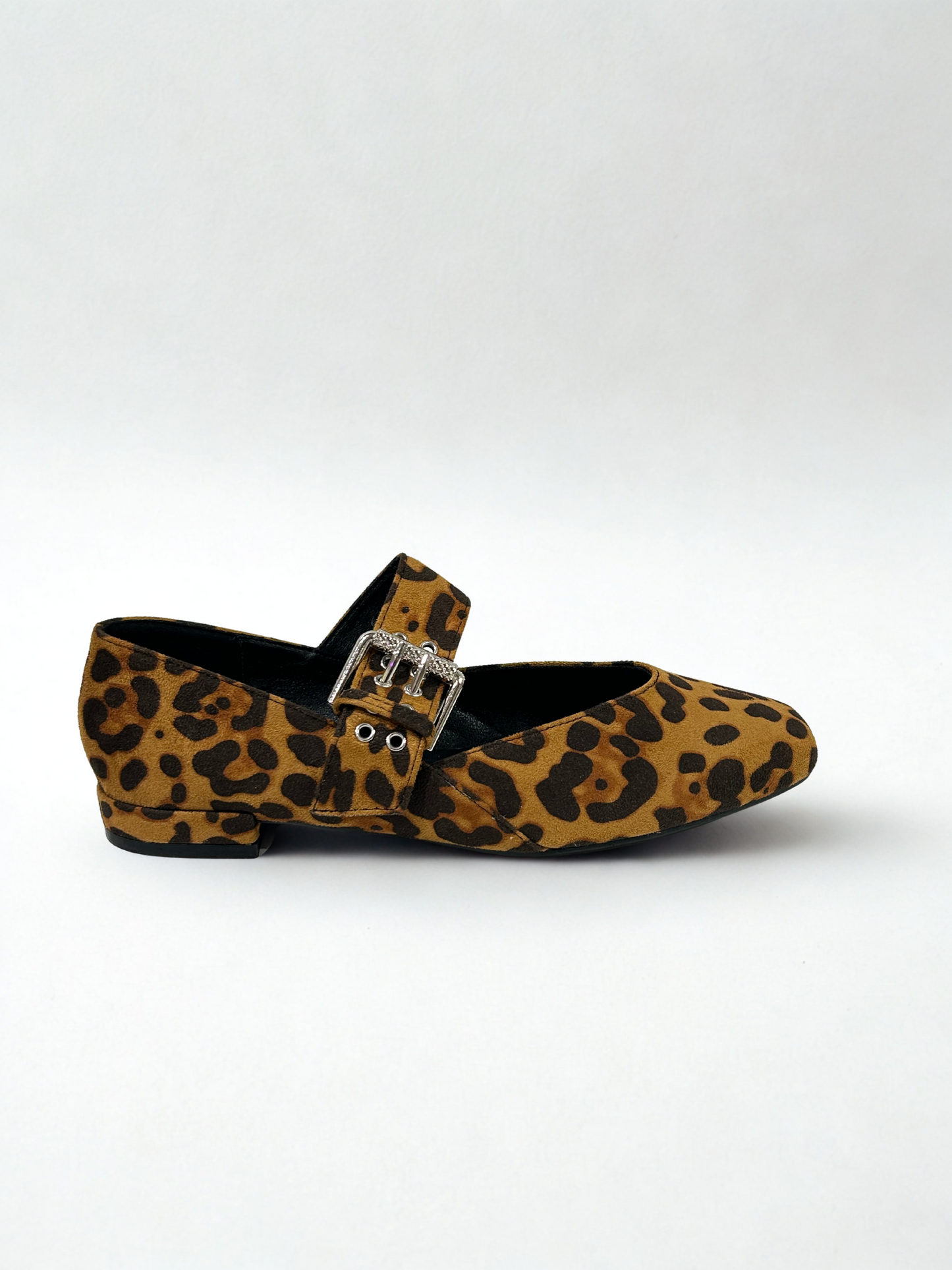 ZAPATO CLAUDIA PLANO LEOPARDO
