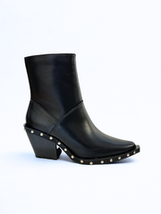 BOTÍN TACHUELAS PAULA BLACK