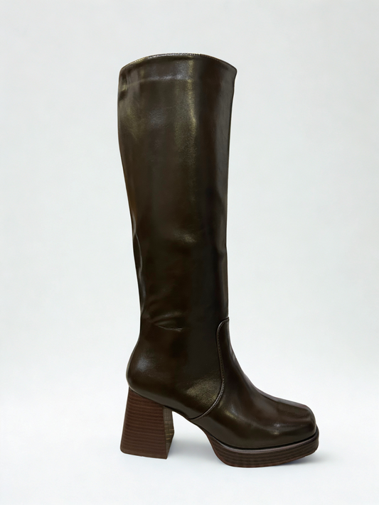 BOTA ALTA LUCIA TACÓN BROWN