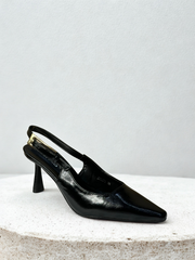 ZAPATO SOFÍA KITTEN DESTALONADOS NEGRO