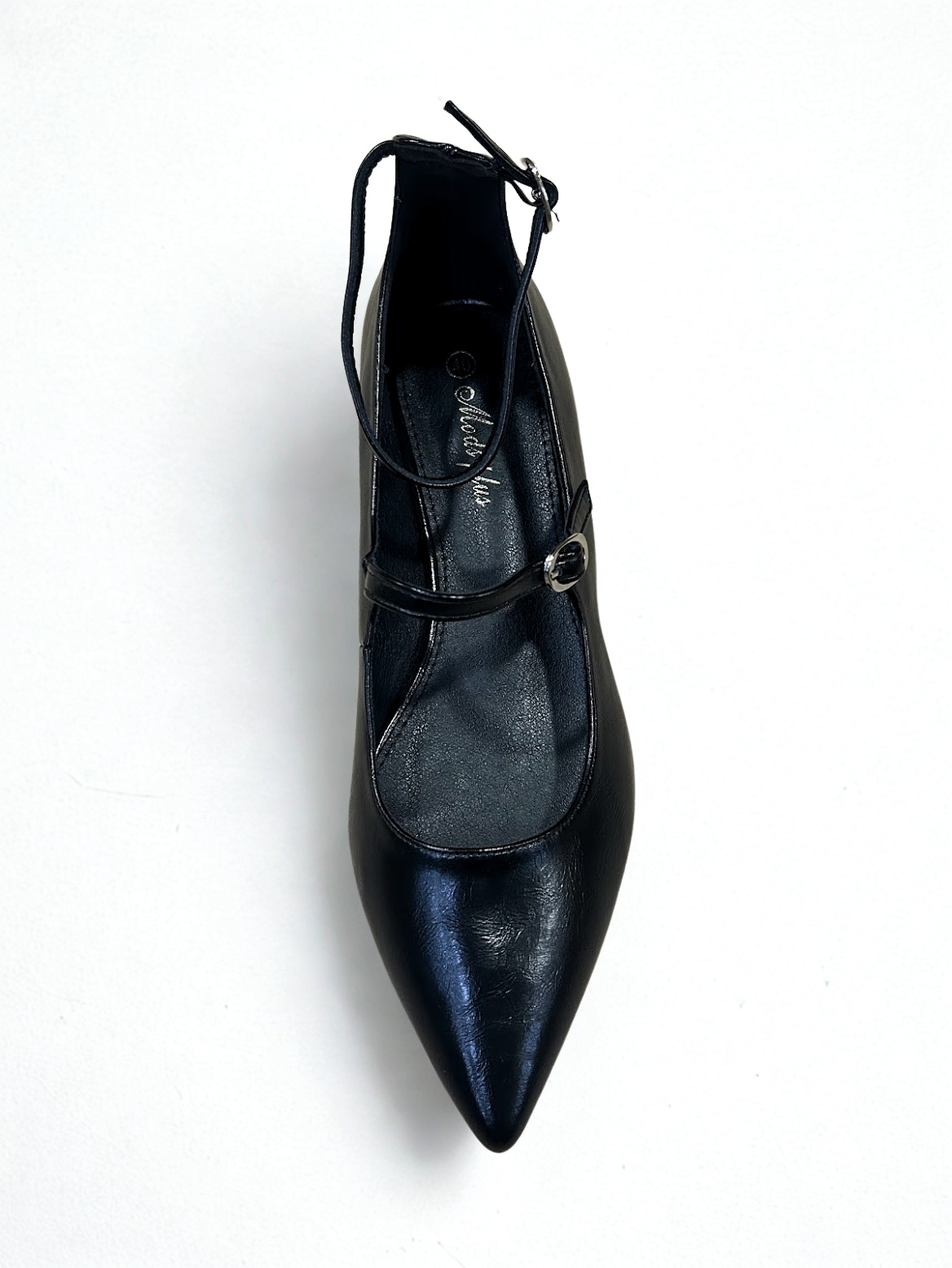 ZAPATO MARY JANE EN PUNTA NEGRO